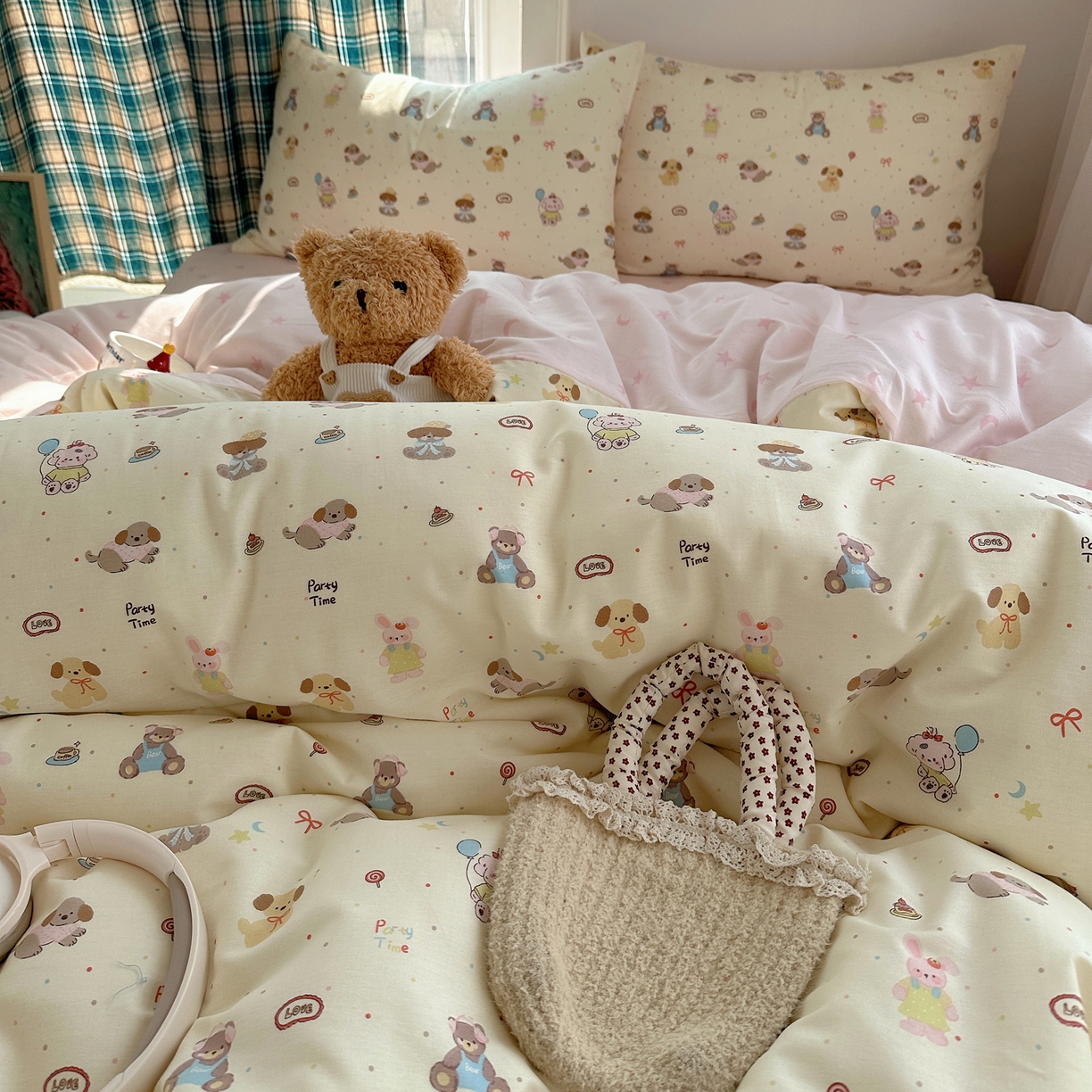 91家纺网 家纺一手货源 找家纺 六巷胡同 2026新款INS减龄可爱风卡通40支13070全棉四件套（第三系列） 气球派希犬