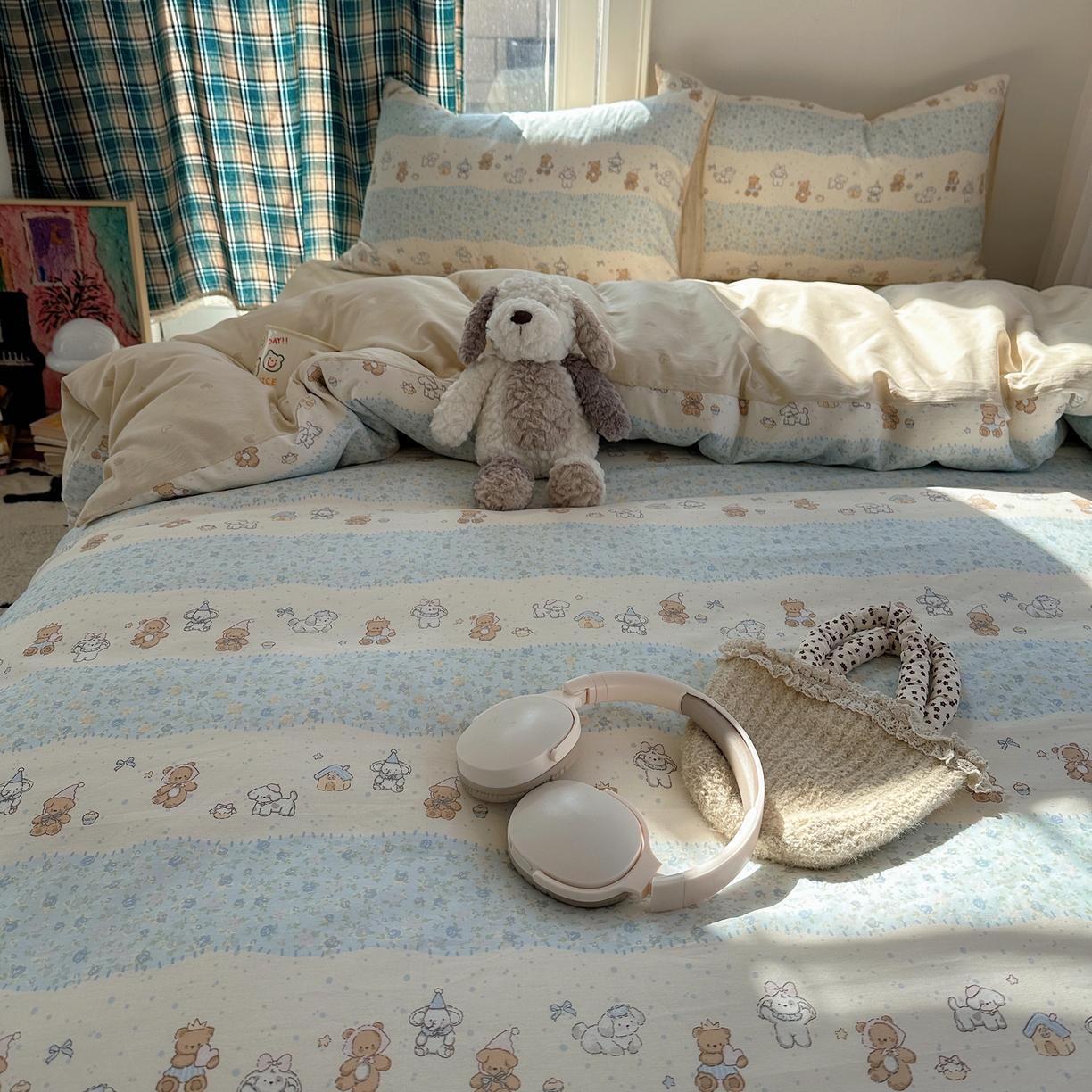 91家纺网 家纺一手货源 找家纺 六巷胡同 2026新款INS减龄可爱风卡通40支13070全棉四件套（第三系列） 熊友赏花集