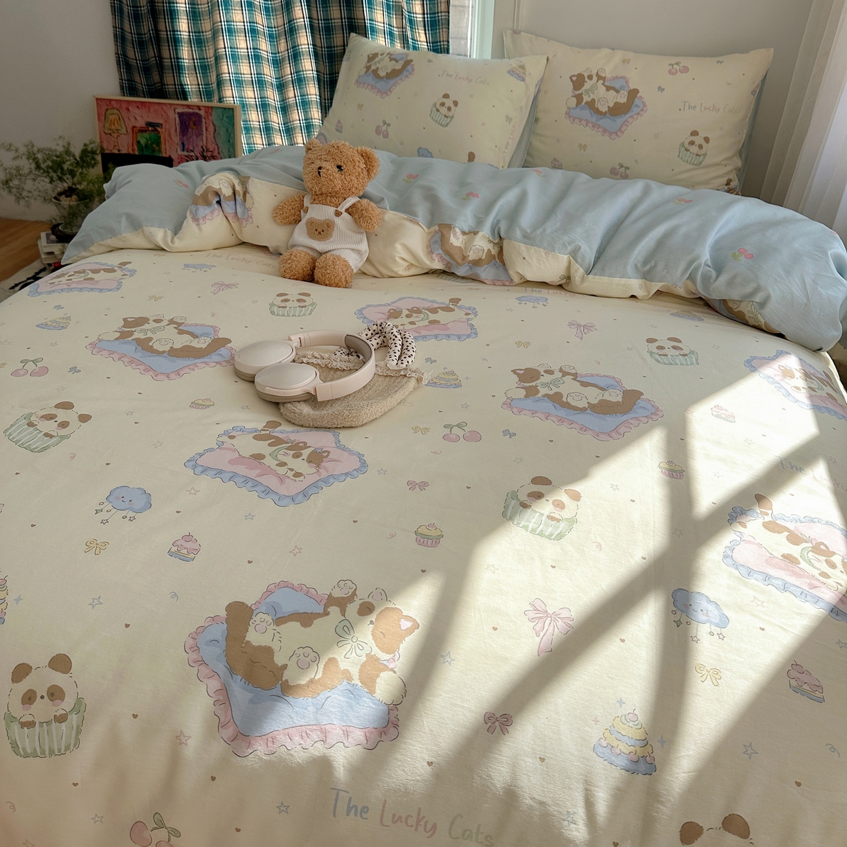 91家纺网 家纺一手货源 找家纺 六巷胡同 2026新款INS减龄可爱风卡通40支13070全棉四件套（第三系列） 慵懒猫咪崽