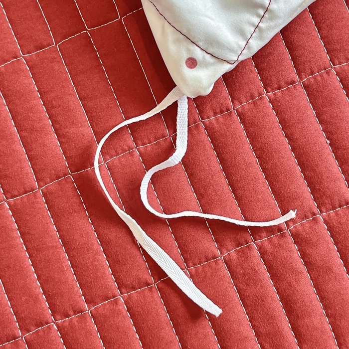 91家纺网 家纺一手货源 找家纺 尚美 2026新款法式复古大花边仿棉床盖四件套 红波点