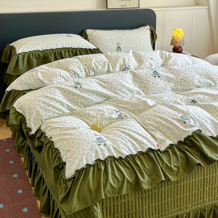 91家纺网 家纺一手货源 找家纺 尚美 2026新款法式复古大花边仿棉床盖四件套 萌萌兔绿