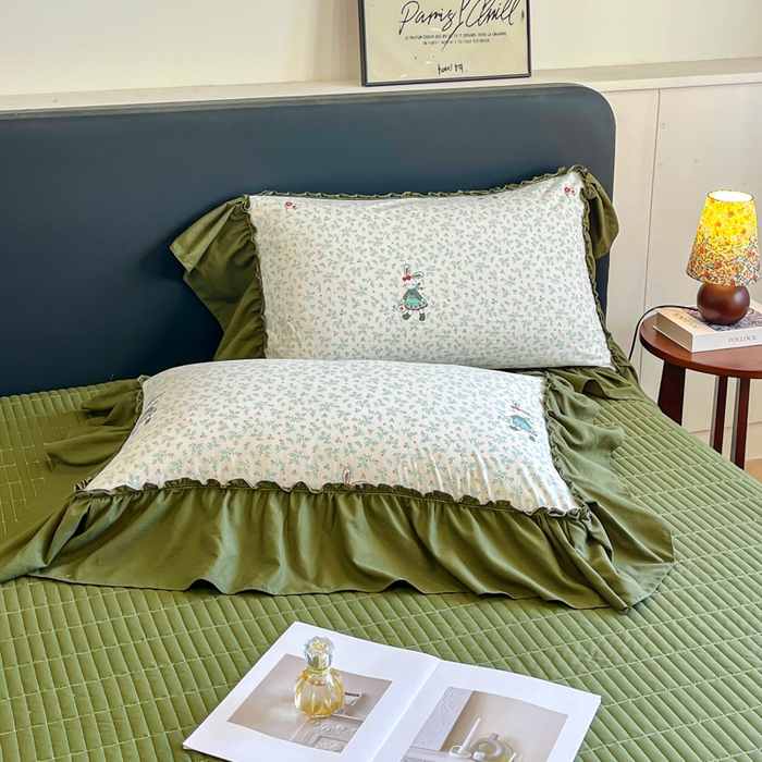91家纺网 家纺一手货源 找家纺 尚美 2026新款法式复古大花边仿棉床盖四件套 萌萌兔绿