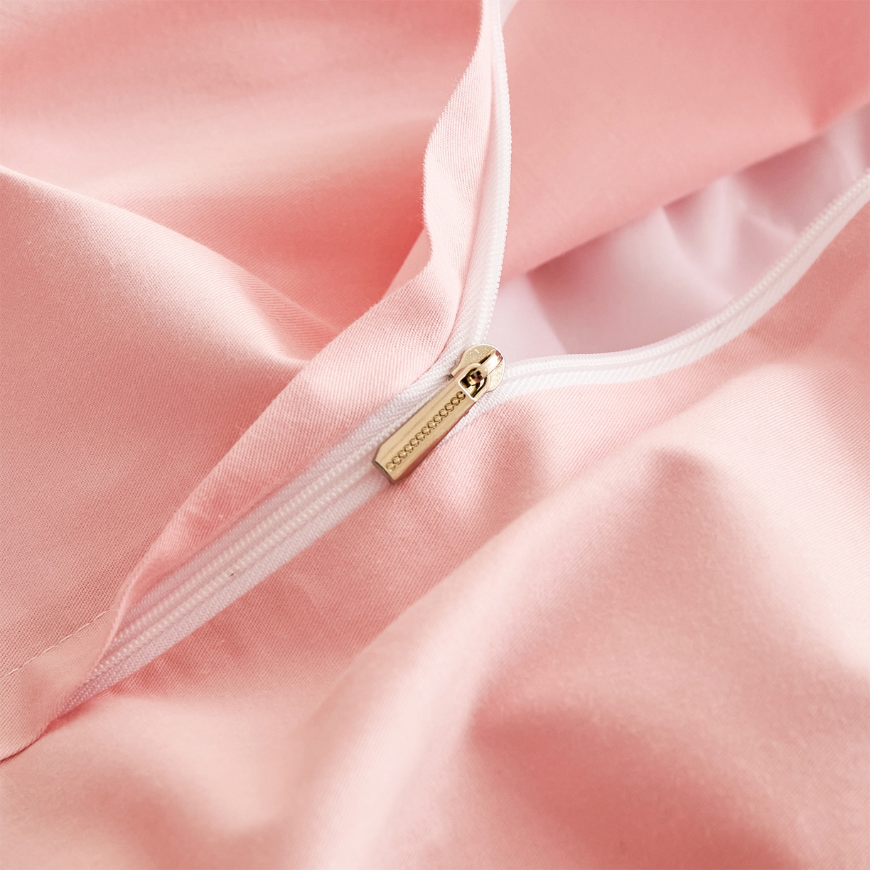 91家纺网 家纺一手货源 找家纺 元元家居（元元被业） 2026新款全棉纯棉13372纯色两用夏被夏凉被空调被四件套 果粉