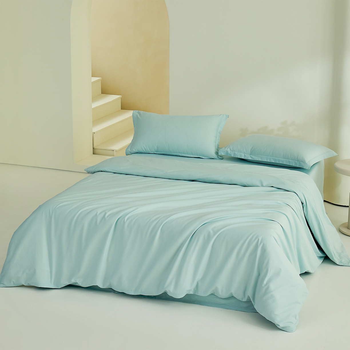 91家纺网 家纺一手货源 找家纺 元元家居（元元被业） 2026新款全棉纯棉13372纯色两用夏被夏凉被空调被四件套 天梦蓝