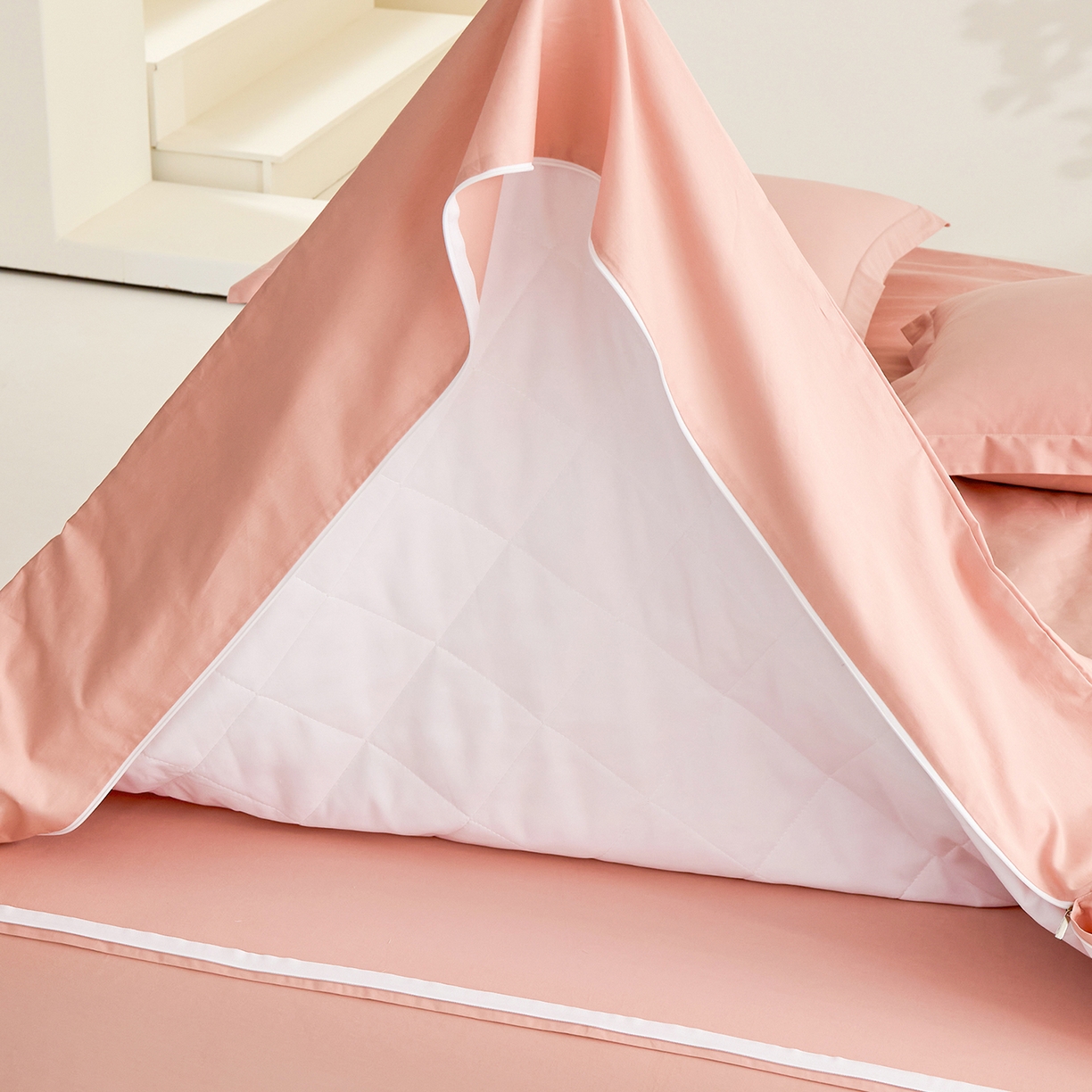 91家纺网 家纺一手货源 找家纺 元元家居（元元被业） 2026新款全棉纯棉13372纯色两用夏被夏凉被空调被四件套 炫彩粉