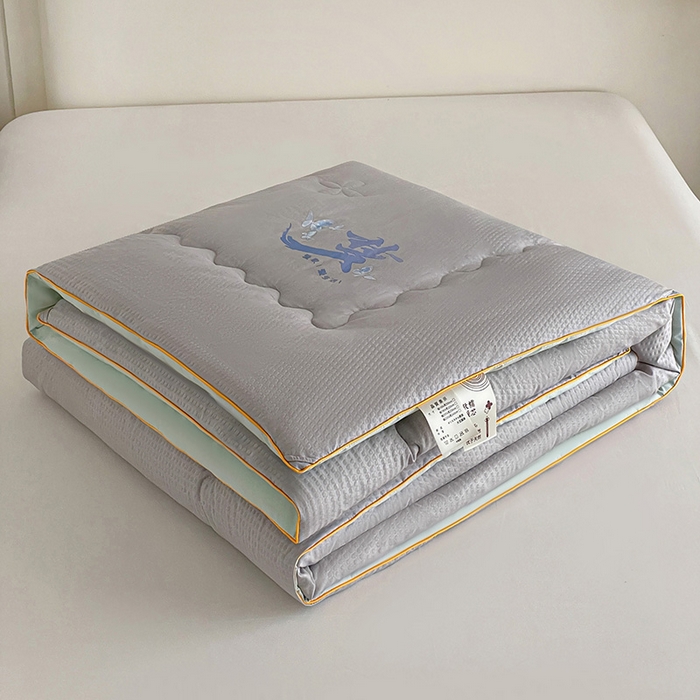 91家纺网 家纺一手货源 找家纺 梦莎被业 2026新款A类亲肤水洗棉大豆被--梦系列 梦之灰