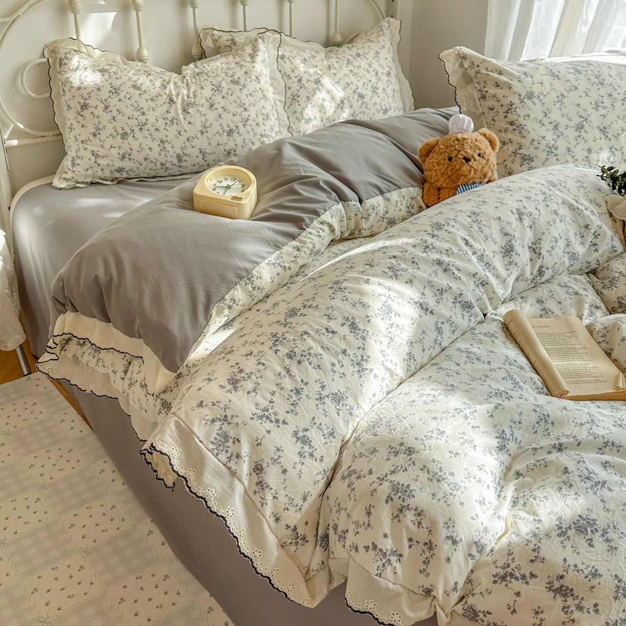 91家纺网 家纺一手货源 找家纺 晚爱家纺（原晚安家居） 2026春夏新款古法水洗棉复古法式花边四件套少女公主风 雾蓝花野