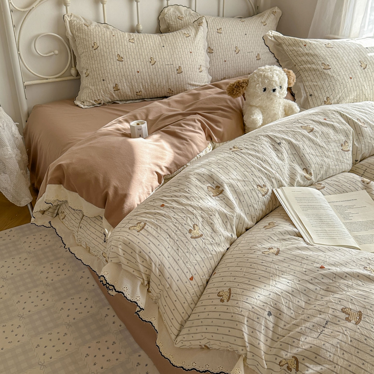 91家纺网 家纺一手货源 找家纺 晚爱家纺（原晚安家居） 2026春夏新款古法水洗棉复古法式花边四件套少女公主风 童趣木马