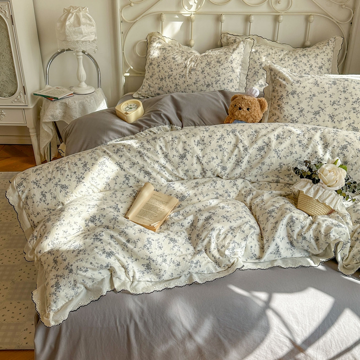 91家纺网 家纺一手货源 找家纺 晚爱家纺（原晚安家居） 2026春夏新款古法水洗棉复古法式花边四件套少女公主风 雾蓝花野