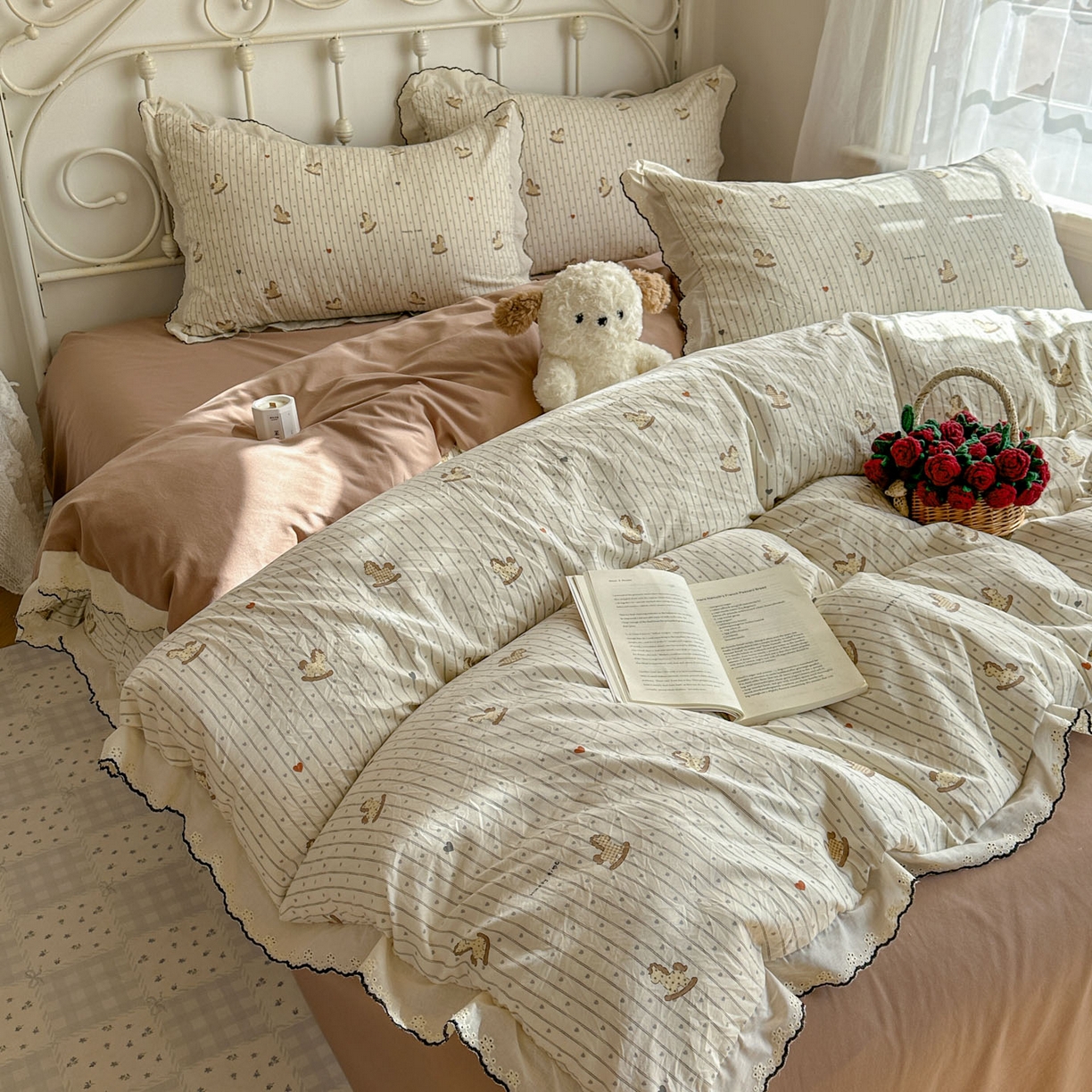 91家纺网 家纺一手货源 找家纺 晚爱家纺（原晚安家居） 2026春夏新款古法水洗棉复古法式花边四件套少女公主风 童趣木马