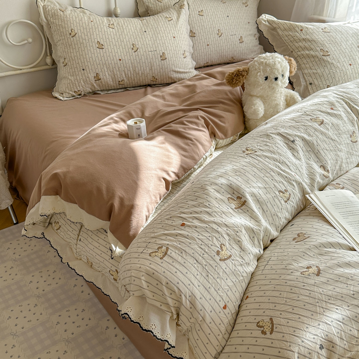 91家纺网 家纺一手货源 找家纺 晚爱家纺（原晚安家居） 2026春夏新款古法水洗棉复古法式花边四件套少女公主风 童趣木马