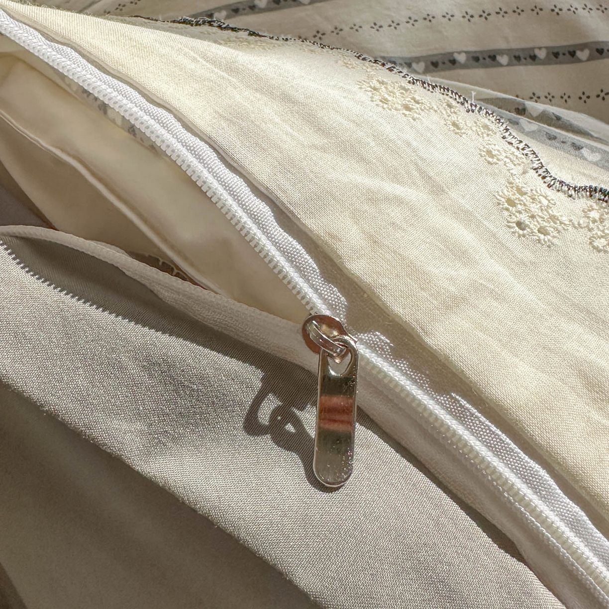 91家纺网 家纺一手货源 找家纺 晚爱家纺（原晚安家居） 2026春夏新款古法水洗棉复古法式花边四件套少女公主风 樱桃日记