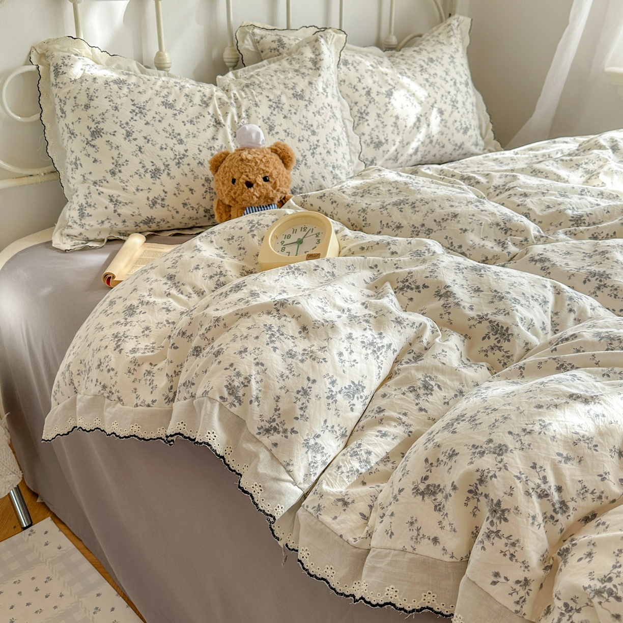 91家纺网 家纺一手货源 找家纺 晚爱家纺（原晚安家居） 2026春夏新款古法水洗棉复古法式花边四件套少女公主风 雾蓝花野