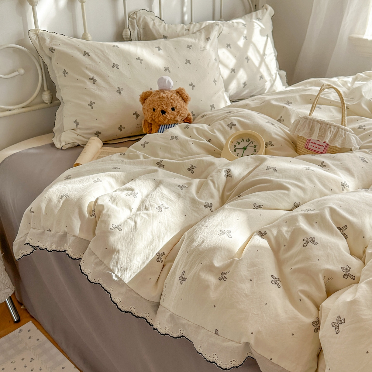 91家纺网 家纺一手货源 找家纺 晚爱家纺（原晚安家居） 2026春夏新款古法水洗棉复古法式花边四件套少女公主风 奶白蝴蝶结