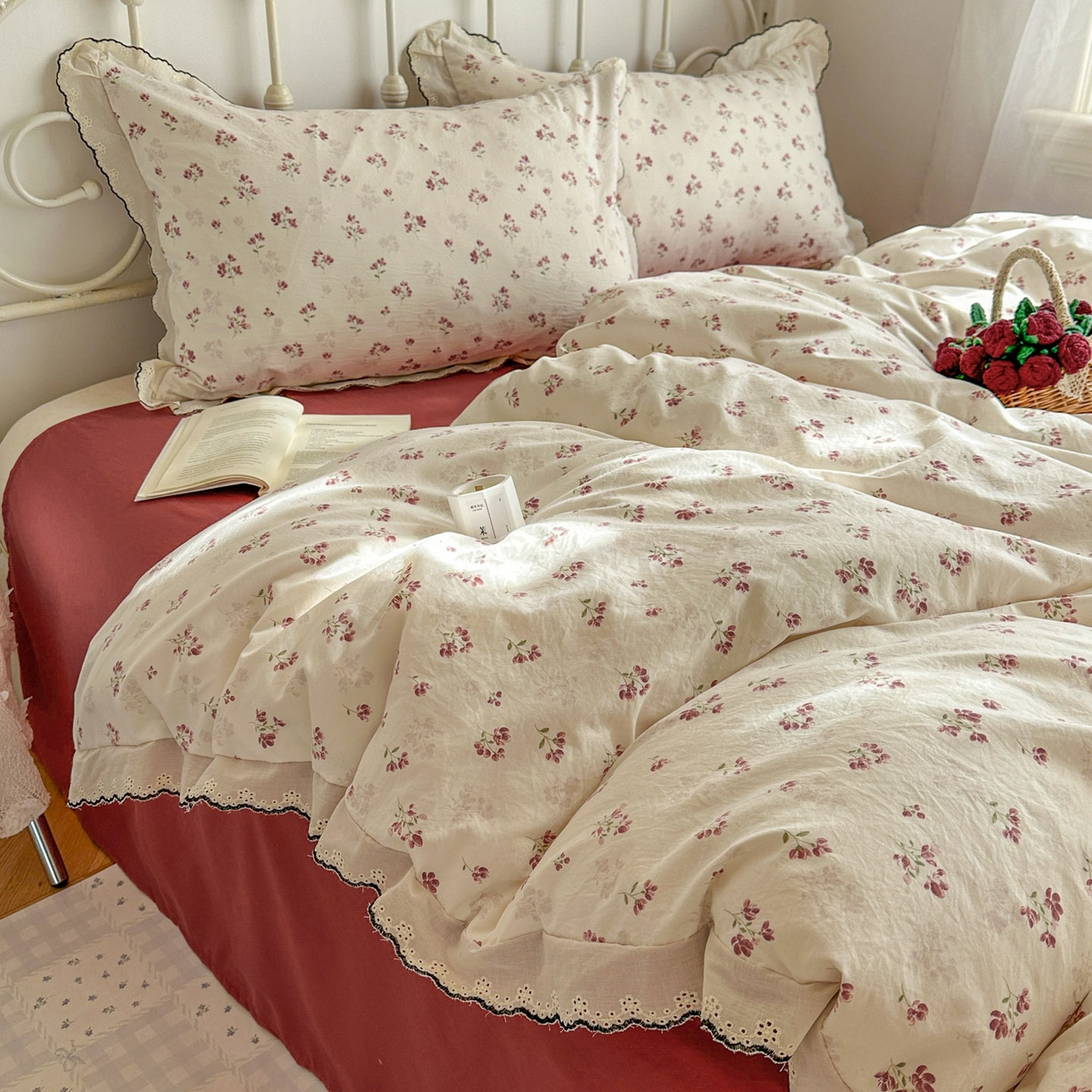 91家纺网 家纺一手货源 找家纺 晚爱家纺（原晚安家居） 2026春夏新款古法水洗棉复古法式花边四件套少女公主风 浆果日记