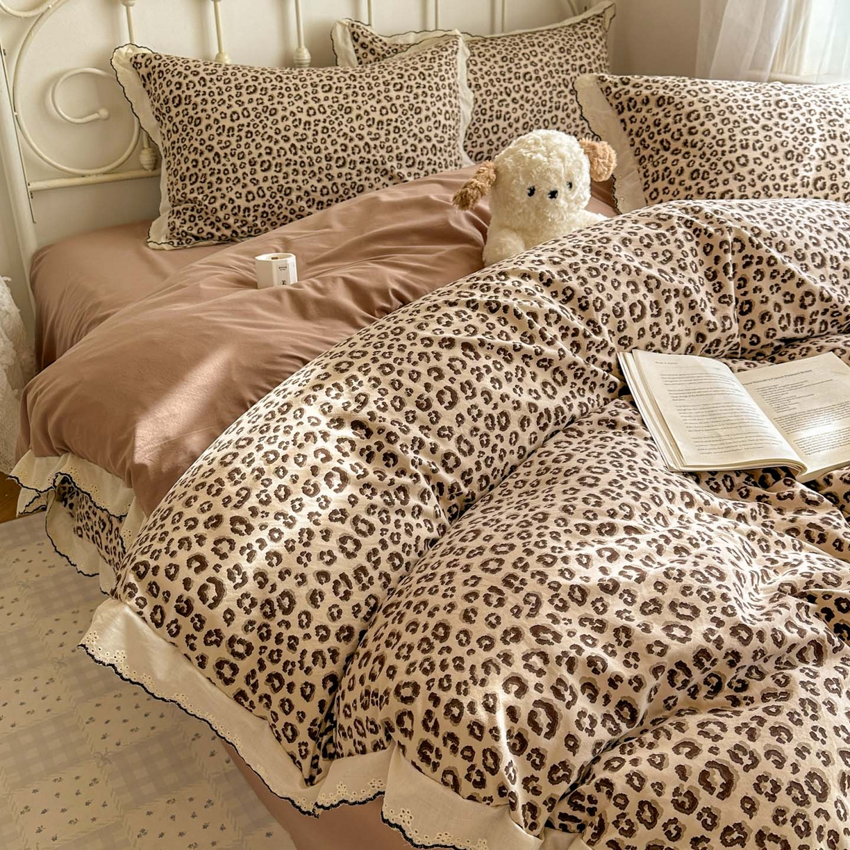 91家纺网 家纺一手货源 找家纺 晚爱家纺（原晚安家居） 2026春夏新款古法水洗棉复古法式花边四件套少女公主风 焦糖豹纹