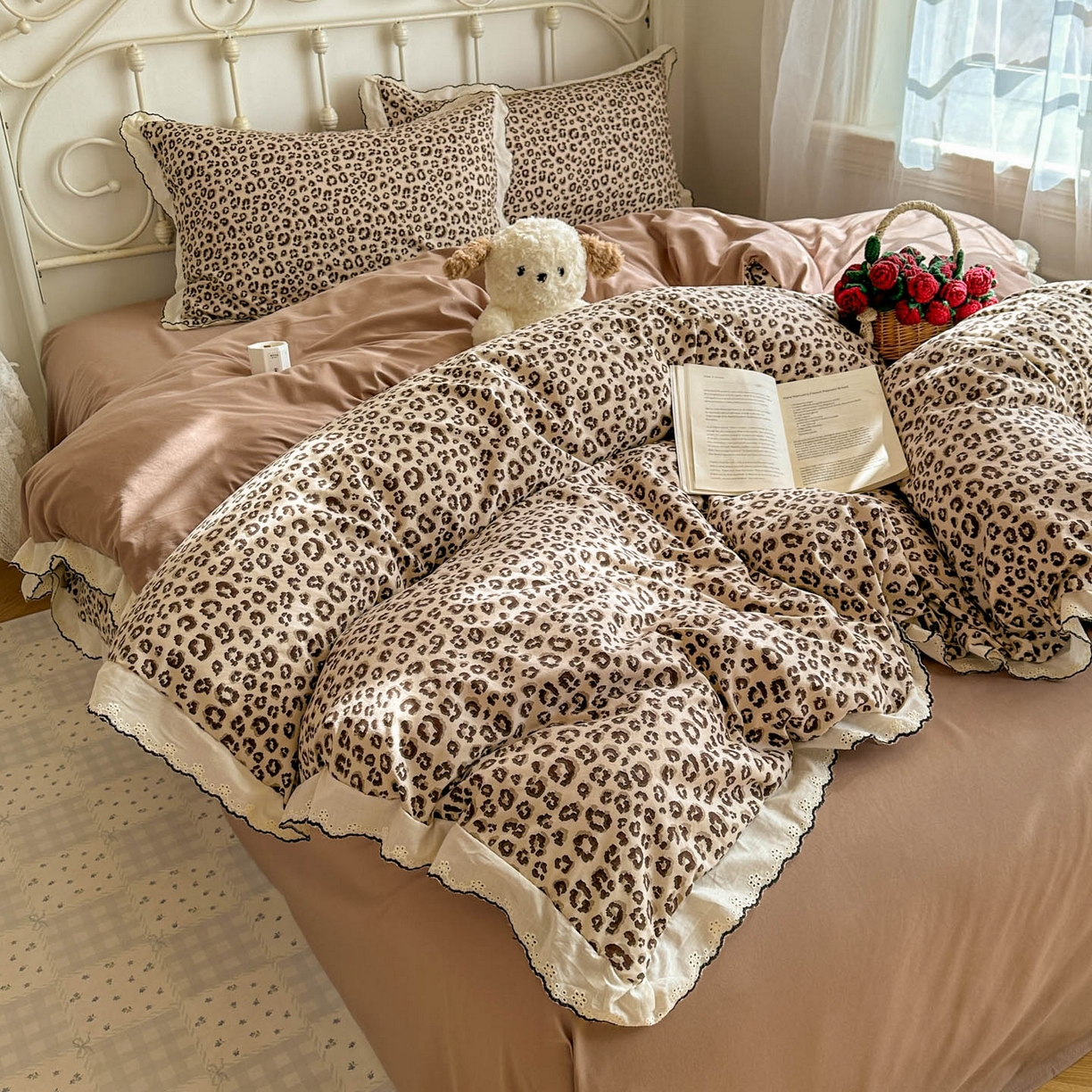 91家纺网 家纺一手货源 找家纺 晚爱家纺（原晚安家居） 2026春夏新款古法水洗棉复古法式花边四件套少女公主风 焦糖豹纹