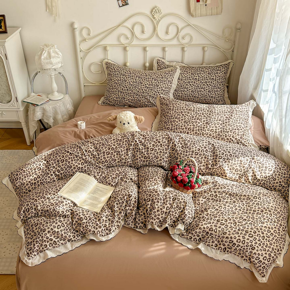 91家纺网 家纺一手货源 找家纺 晚爱家纺（原晚安家居） 2026春夏新款古法水洗棉复古法式花边四件套少女公主风 焦糖豹纹