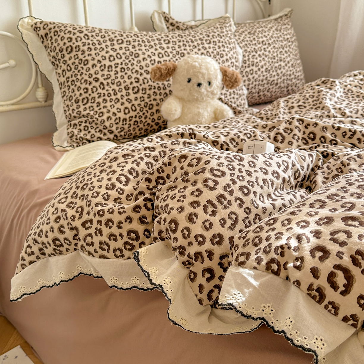 91家纺网 家纺一手货源 找家纺 晚爱家纺（原晚安家居） 2026春夏新款古法水洗棉复古法式花边四件套少女公主风 焦糖豹纹