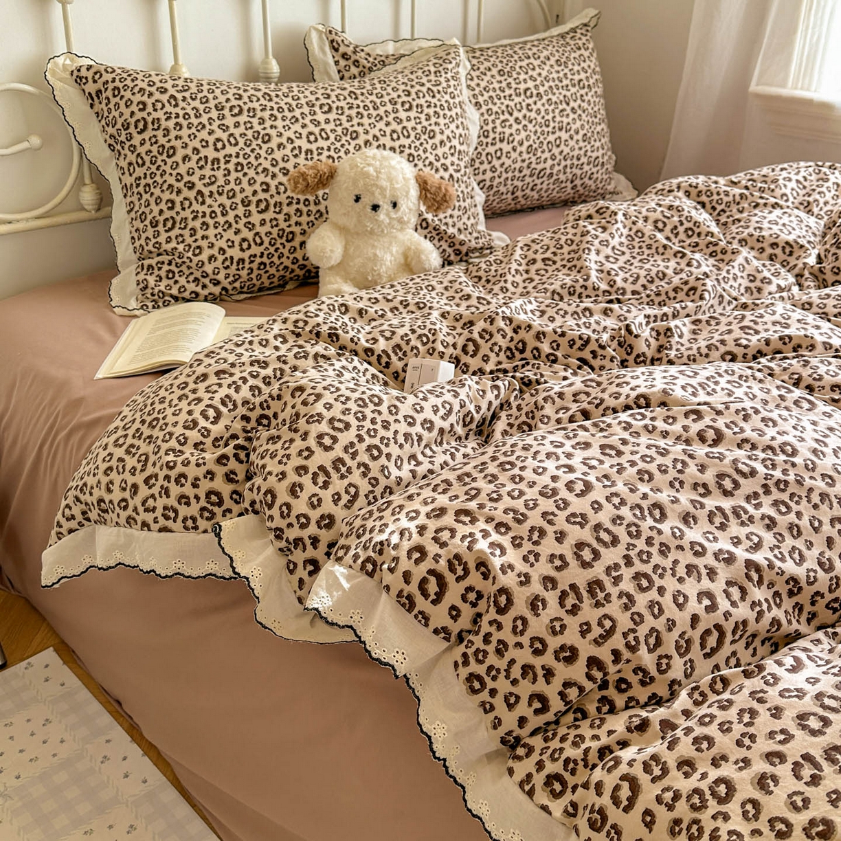 91家纺网 家纺一手货源 找家纺 晚爱家纺（原晚安家居） 2026春夏新款古法水洗棉复古法式花边四件套少女公主风 焦糖豹纹