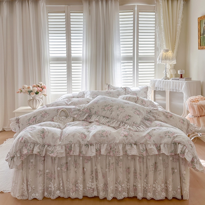 91家纺网 家纺一手货源 找家纺 瑞宝 2026新款全棉印花床裙三件套床裙被套单品系列 漫步花庭