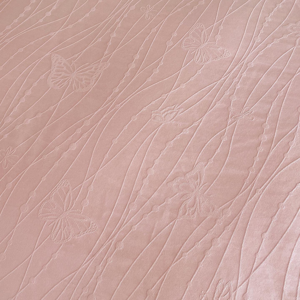 91家纺网 家纺一手货源 找家纺 麦田家纺 2026新款A类全棉亮面浮雕提花四件套 蝶梦-唯美粉