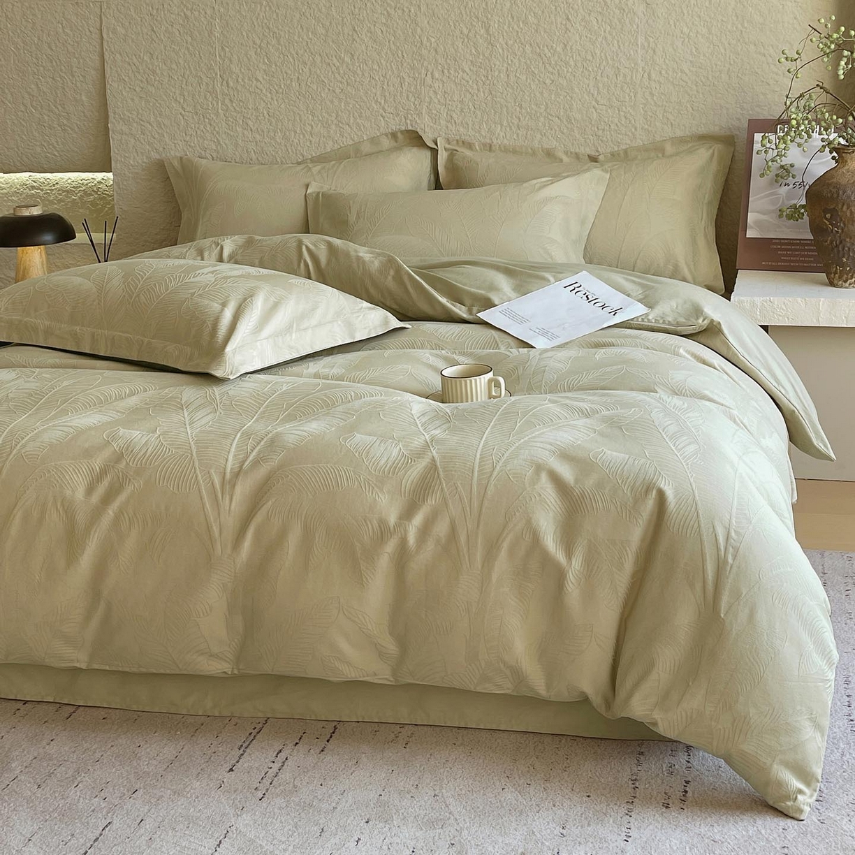 91家纺网 家纺一手货源 找家纺 麦田家纺 2026新款A类全棉亮面浮雕提花四件套 焦野-奶绿