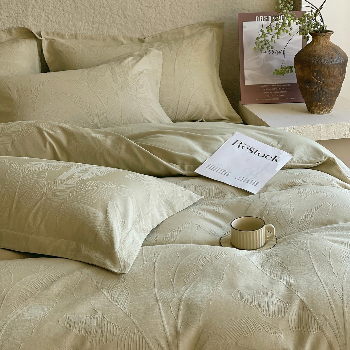 91家纺网 家纺一手货源 找家纺 麦田家纺 2026新款A类全棉亮面浮雕提花四件套 焦野-奶绿