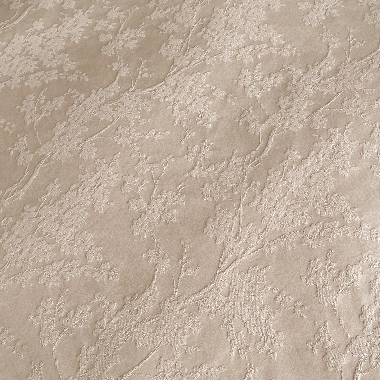 91家纺网 家纺一手货源 找家纺 麦田家纺 2026新款A类全棉亮面浮雕提花四件套 梦幻花园-米杏