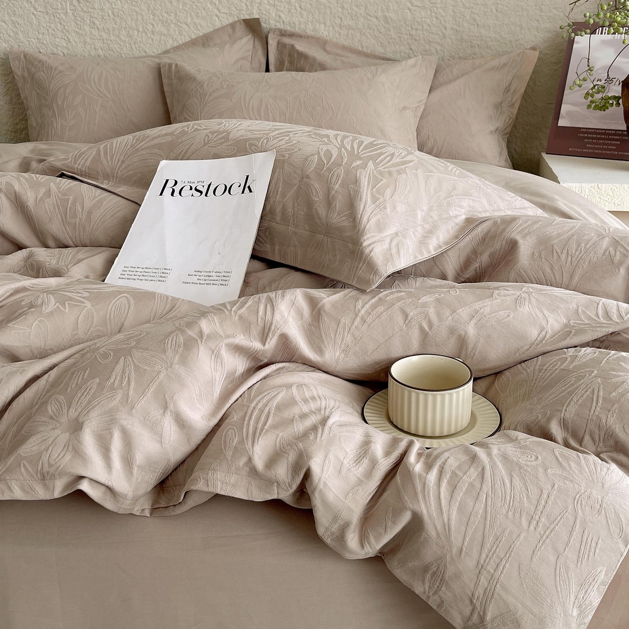 91家纺网 家纺一手货源 找家纺 麦田家纺 2026新款A类全棉亮面浮雕提花四件套 秘境-金属灰