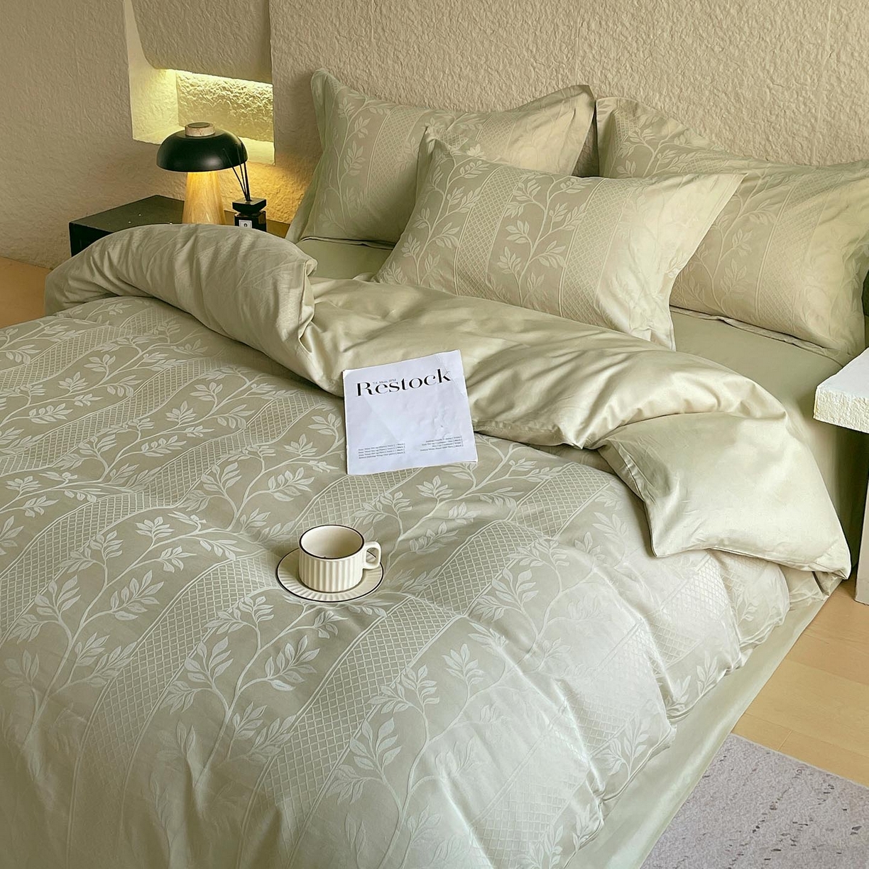 91家纺网 家纺一手货源 找家纺 麦田家纺 2026新款A类全棉亮面浮雕提花四件套 芊芊叶语-奶绿