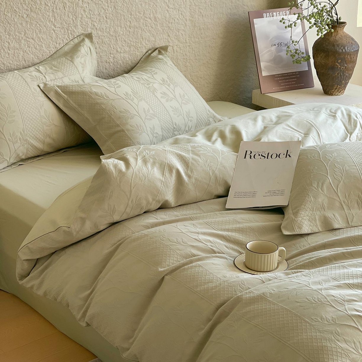 91家纺网 家纺一手货源 找家纺 麦田家纺 2026新款A类全棉亮面浮雕提花四件套 芊芊叶语-奶绿