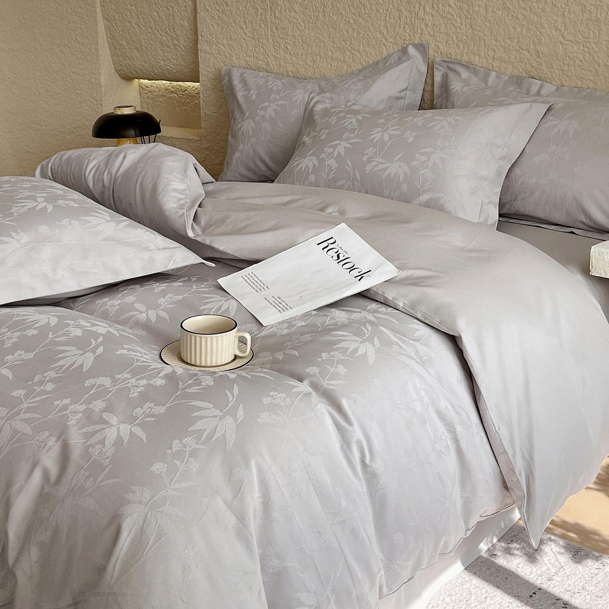 91家纺网 家纺一手货源 找家纺 麦田家纺 2026新款A类全棉亮面浮雕提花四件套 森语集-银灰