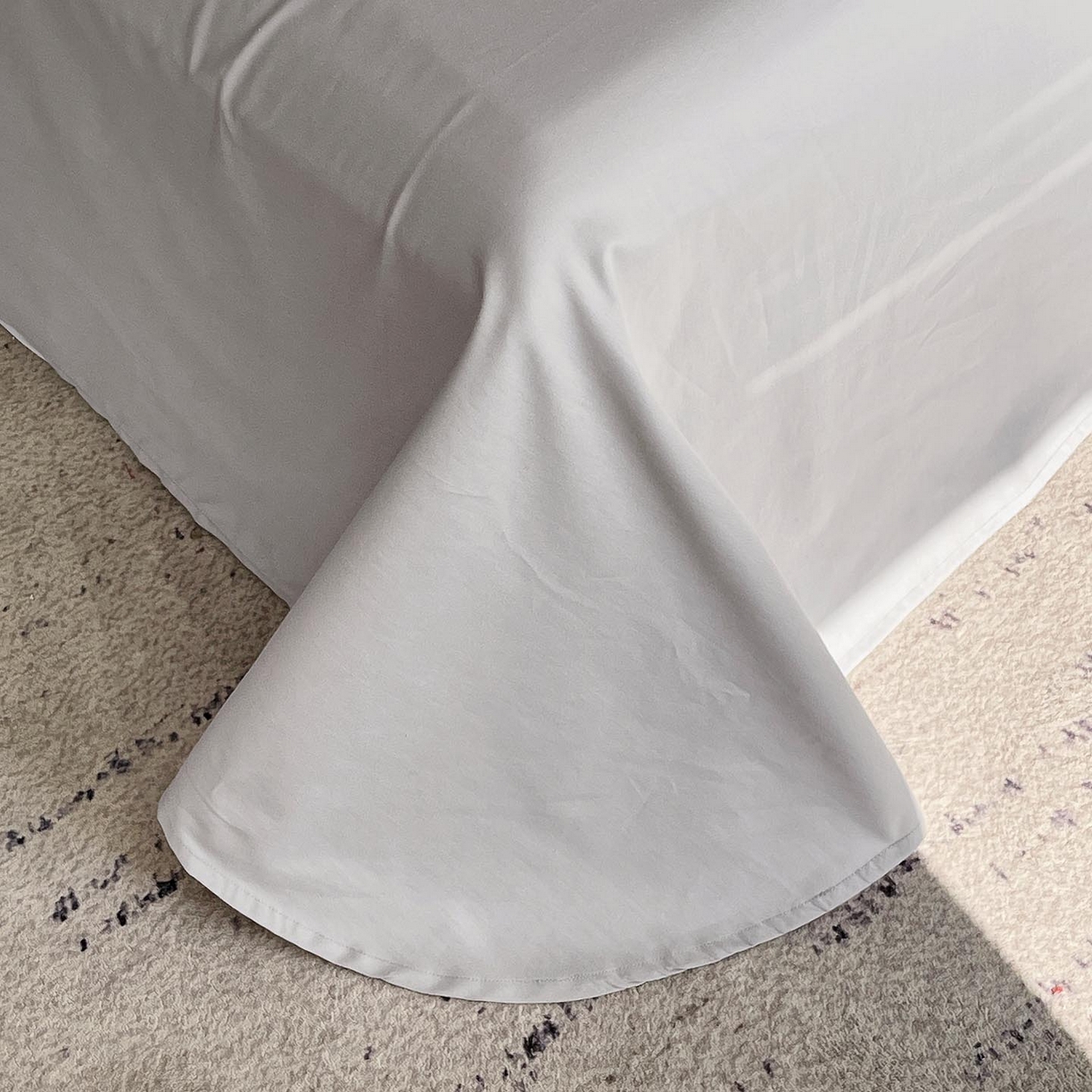 91家纺网 家纺一手货源 找家纺 麦田家纺 2026新款A类全棉亮面浮雕提花四件套 森语集-银灰