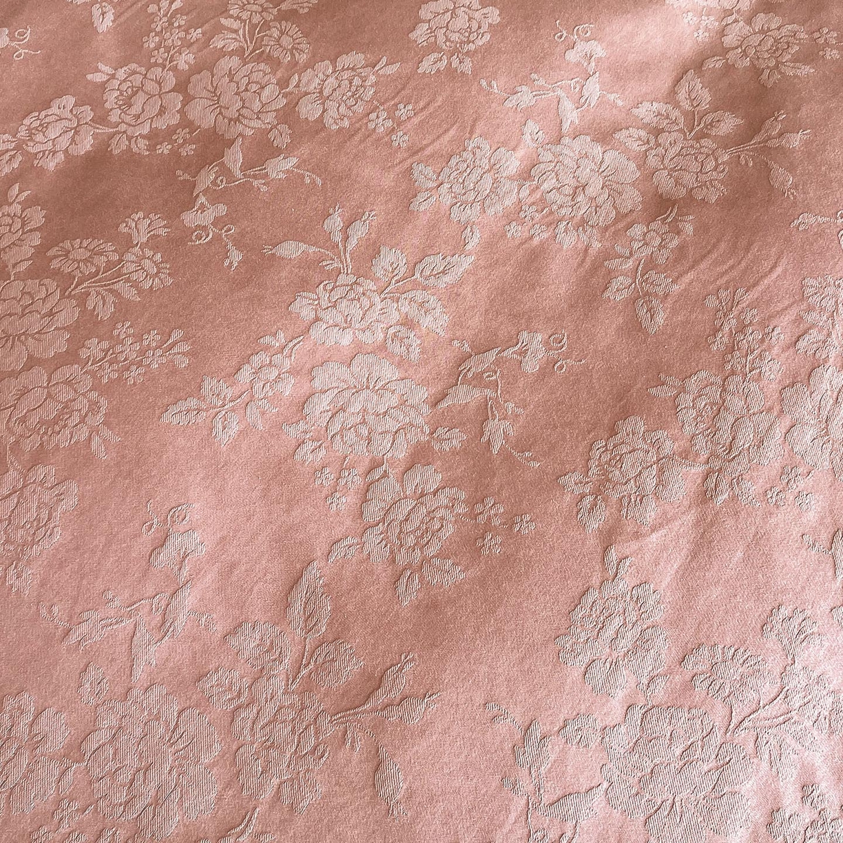 91家纺网 家纺一手货源 找家纺 麦田家纺 2026新款A类全棉亮面浮雕提花四件套 山野慕色-深豆沙