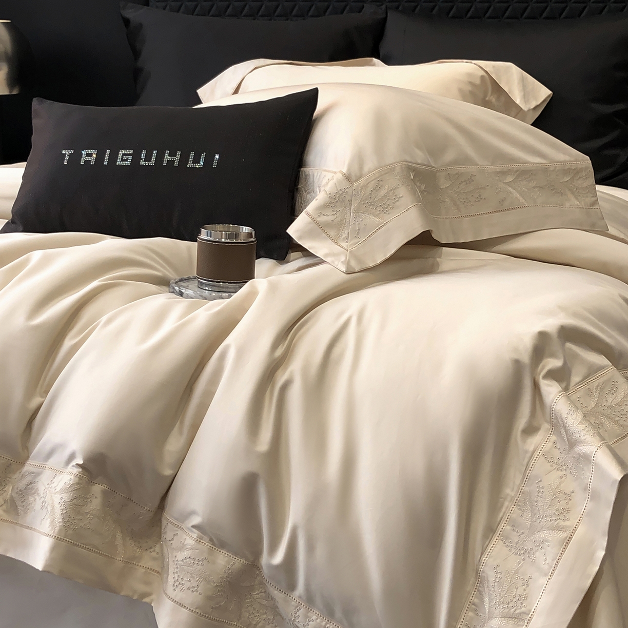 91家纺网 家纺一手货源 找家纺 太古汇家居 2026新款新疆长绒棉“仙本那”系列四件套 仙本那-奶油米（会员280/300），控价——券后标准388元