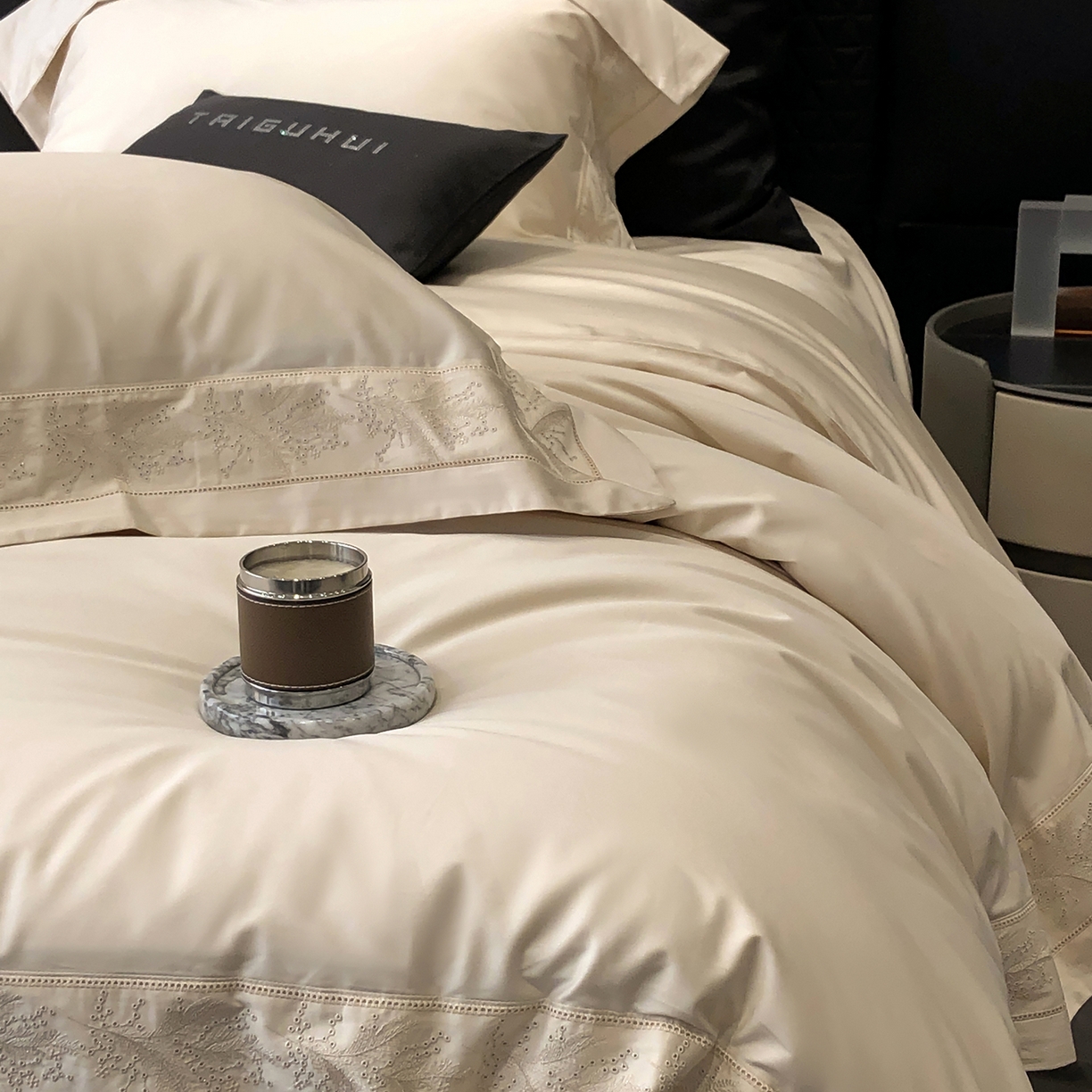 91家纺网 家纺一手货源 找家纺 太古汇家居 2026新款新疆长绒棉“仙本那”系列四件套 仙本那-奶油米（会员280/300），控价——券后标准388元