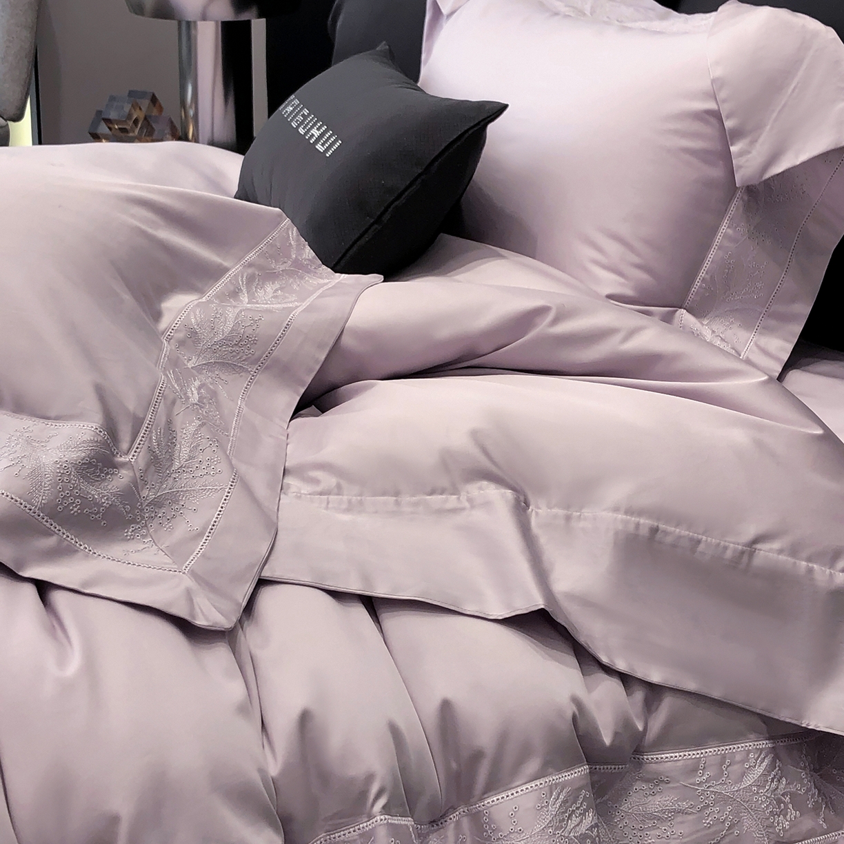 91家纺网 家纺一手货源 找家纺 太古汇家居 2026新款新疆长绒棉“仙本那”系列四件套 仙本那-棠梨紫（会员280/300），控价——券后标准388元