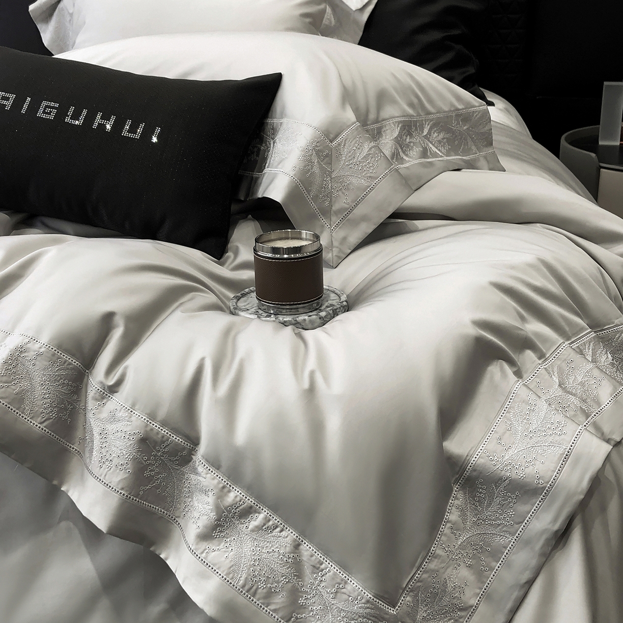 91家纺网 家纺一手货源 找家纺 太古汇家居 2026新款新疆长绒棉“仙本那”系列四件套 仙本那-太空灰（会员280/300），控价——券后标准388元