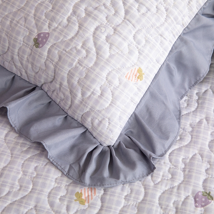 91家纺网 家纺一手货源 找家纺 美达家纺 2026新款A类全棉夹棉蕾丝花边榻榻米床垫大炕盖 草莓优格-紫