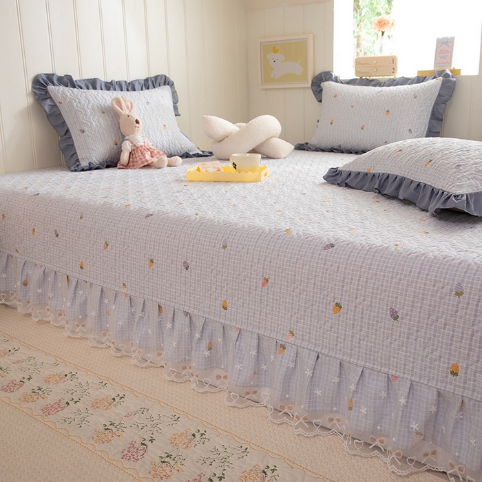 91家纺网 家纺一手货源 找家纺 美达家纺 2026新款A类全棉夹棉蕾丝花边榻榻米床垫大炕盖 草莓优格-紫