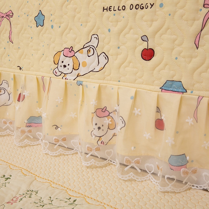 91家纺网 家纺一手货源 找家纺 美达家纺 2026新款A类全棉夹棉蕾丝花边榻榻米床垫大炕盖 可爱颂