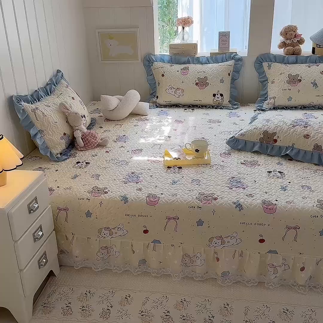 91家纺网 家纺一手货源 找家纺 美达家纺 2026新款A类全棉夹棉蕾丝花边榻榻米床垫大炕盖 可爱颂