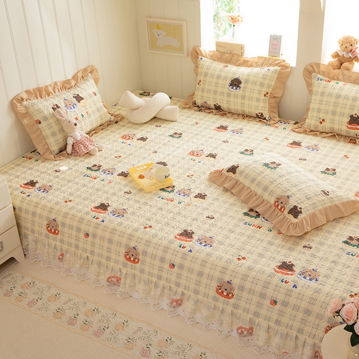 91家纺网 家纺一手货源 找家纺 美达家纺 2026新款A类全棉夹棉蕾丝花边榻榻米床垫大炕盖 萌趣时光