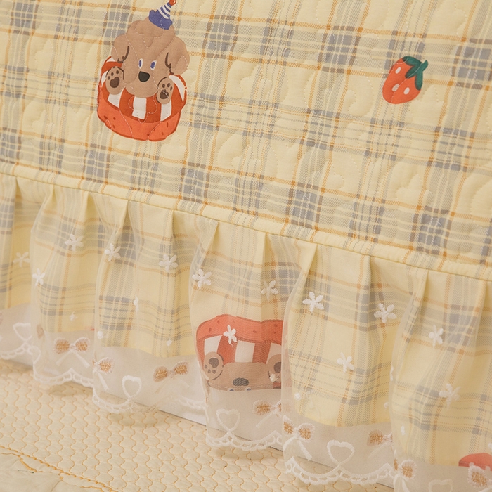 91家纺网 家纺一手货源 找家纺 美达家纺 2026新款A类全棉夹棉蕾丝花边榻榻米床垫大炕盖 萌趣时光