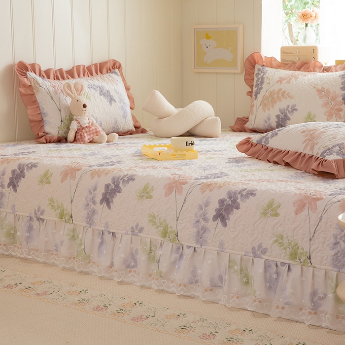 91家纺网 家纺一手货源 找家纺 美达家纺 2026新款A类全棉夹棉蕾丝花边榻榻米床垫大炕盖 栖川-紫