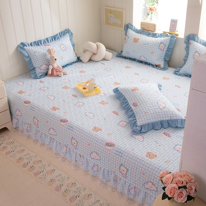 91家纺网 家纺一手货源 找家纺 美达家纺 2026新款A类全棉夹棉蕾丝花边榻榻米床垫大炕盖 甜蜜小狗