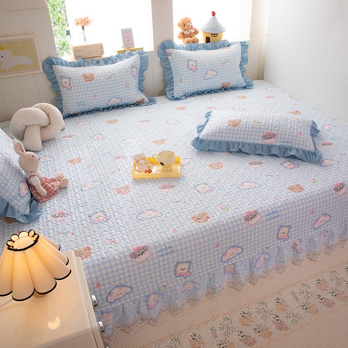 91家纺网 家纺一手货源 找家纺 美达家纺 2026新款A类全棉夹棉蕾丝花边榻榻米床垫大炕盖 甜蜜小狗