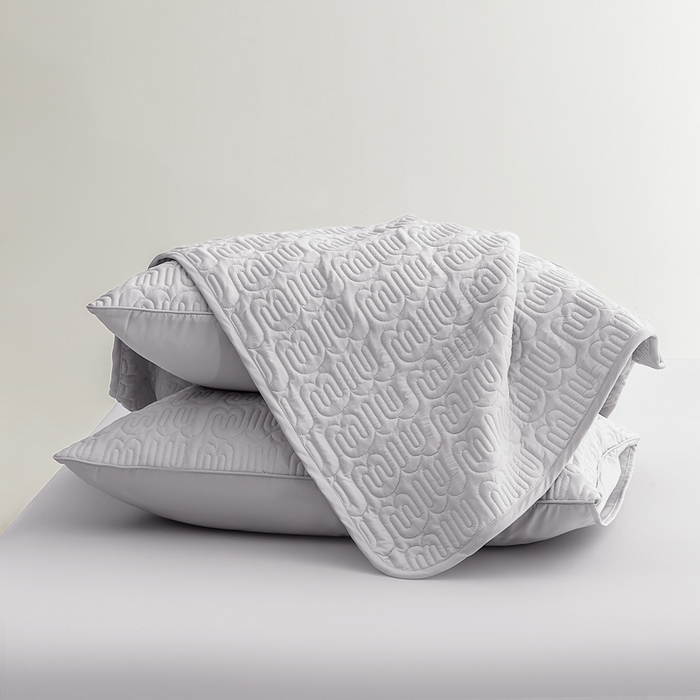 91家纺网 家纺一手货源 找家纺 恩和家纺 2026新款锦氨凉感丝夹棉床盖 冰美式凉感床盖 芦花灰