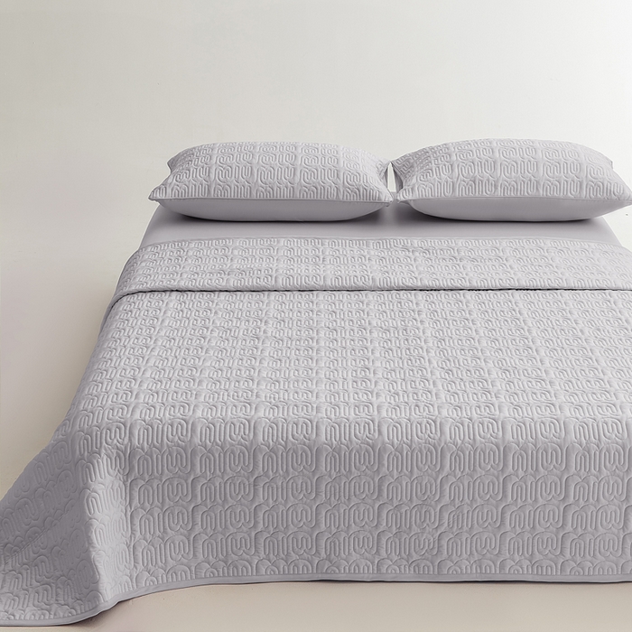 91家纺网 家纺一手货源 找家纺 恩和家纺 2026新款锦氨凉感丝夹棉床盖 冰美式凉感床盖 芦花灰